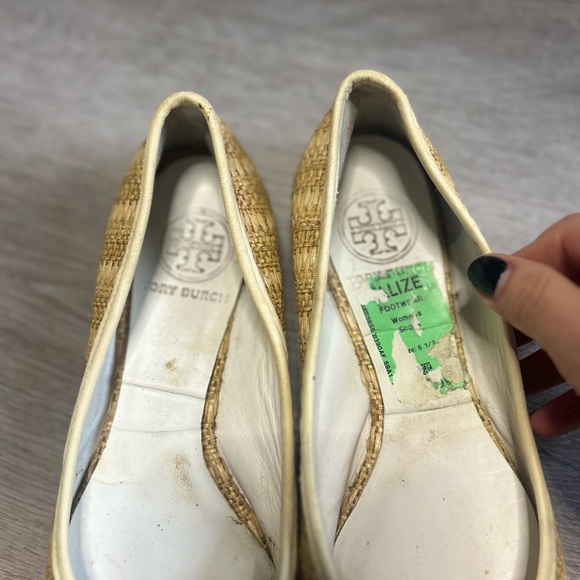 Tory Burch Beige Woven Flats - Picture 4 of 6